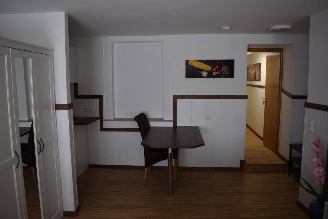 Apartments Mit Klimaanlage Am Neckarufer, Schoene Aussicht Бад Фридрихсхал Екстериор снимка