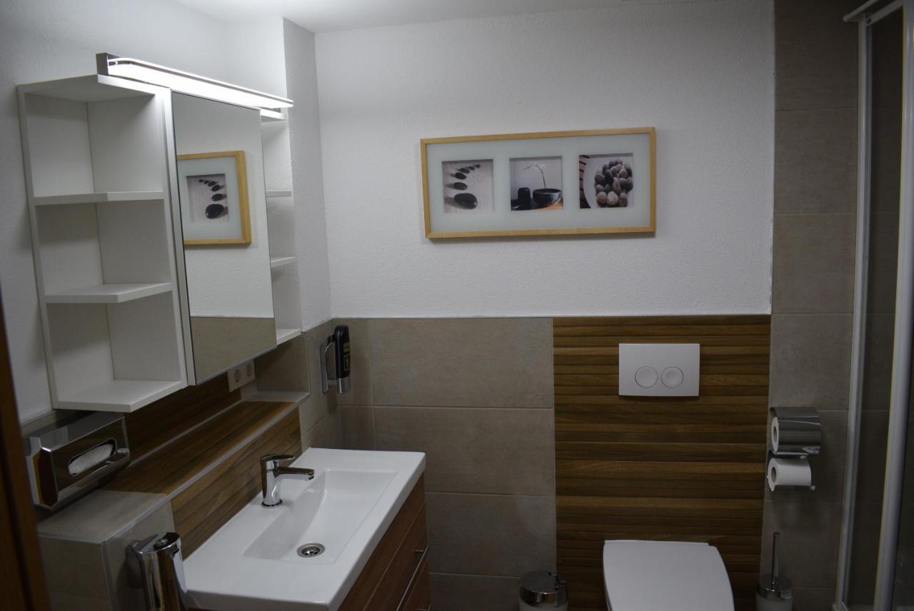 Apartments Mit Klimaanlage Am Neckarufer, Schoene Aussicht Бад Фридрихсхал Екстериор снимка